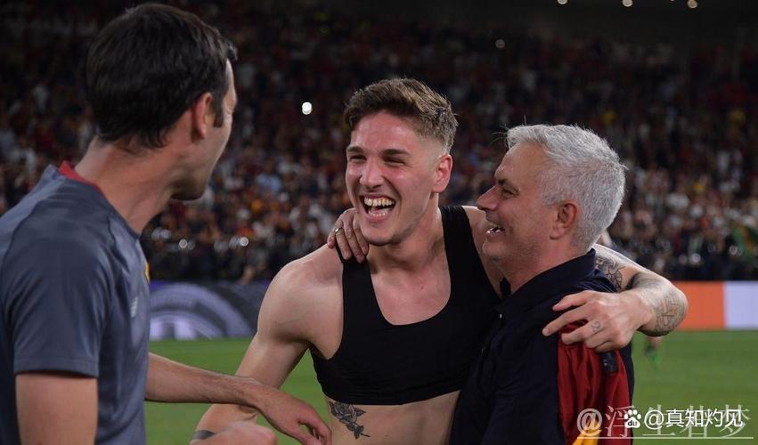 扎尼奥洛被指控在罗马更衣室内行为不当并打伤两名球员 扎尼奥洛被指控在罗马更衣室内行为不当并打伤两名球员