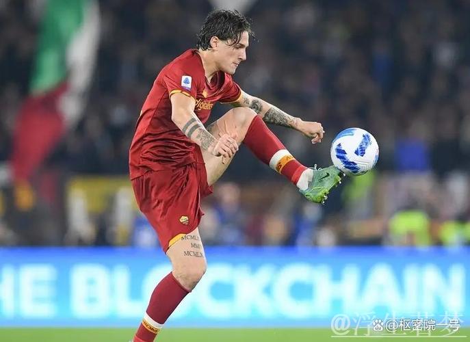 扎尼奥洛被指控在罗马更衣室内行为不当并打伤两名球员 扎尼奥洛被指控在罗马更衣室内行为不当并打伤两名球员