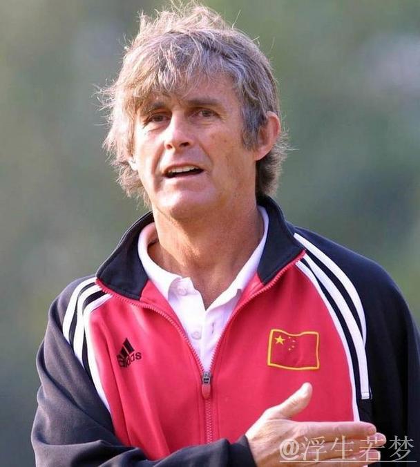 米卢:相信中国男足具备冲击世界杯的实力 米卢:相信中国男足具备冲击世界杯的实力