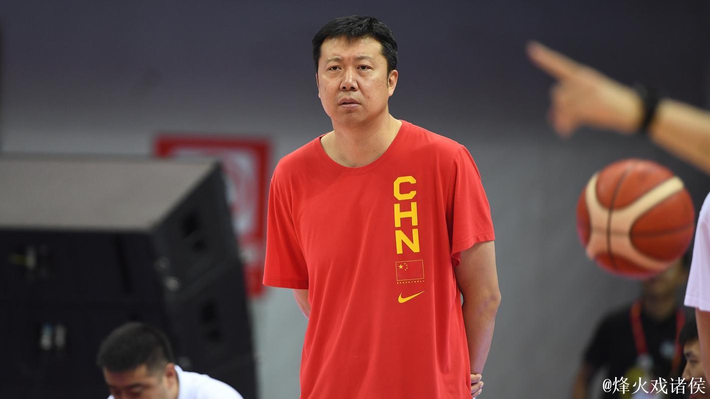 王治郅荣膺国际篮联篮球名人堂